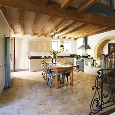 Costa Del Porte : Maison De Charme Au Coeur Du Village Classe De Avec Vue***** * Beynac-et-Cazenac